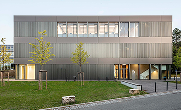 Centre for Applied Quantum Technology, Germany